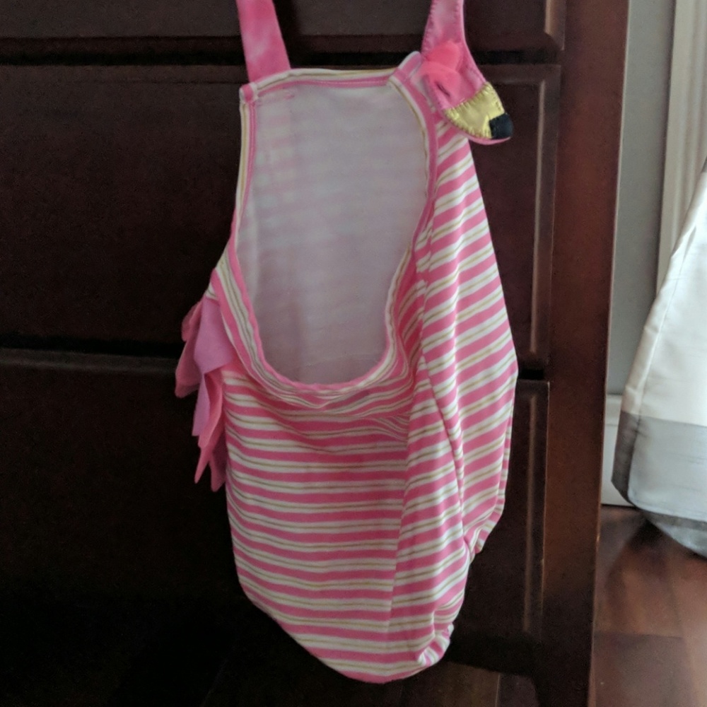 Girl's bathing suit - Picture 3 of 4